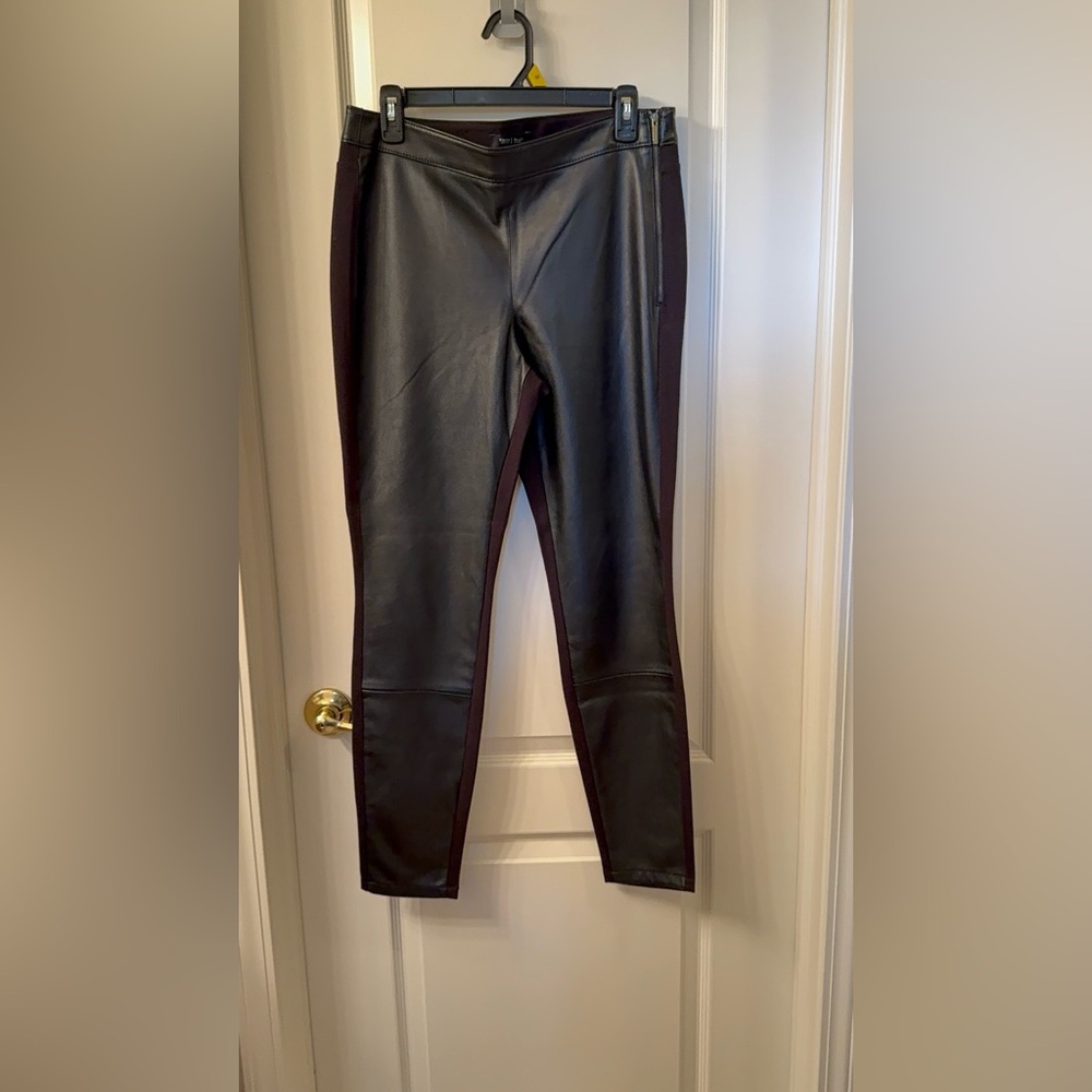 White House Black Market Black Skinny Pants